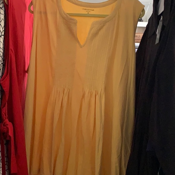 Coldwater creek tank - Picture 1 of 2